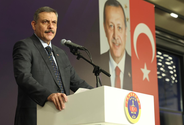 Çiftçi: Maltepe’de enkaz altında 7 kişinin olduğu değerlendiriliyor