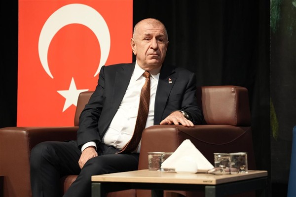 Özdağ: Manavgat’ta altı devlet hastanesi parası harcanıyor, bir hastane yapılamıyor