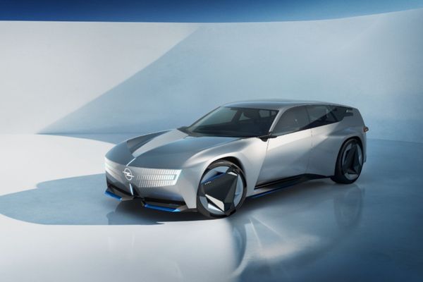 Opel, STX Concept ile Station Wagon dünyasında yeni dönemin kapılarını aralıyor