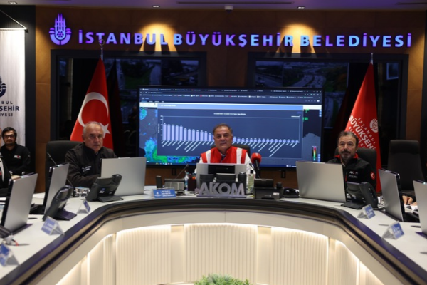 İBB Başkanvekili Aslan’dan İstanbullulara toplu taşıma çağrısı