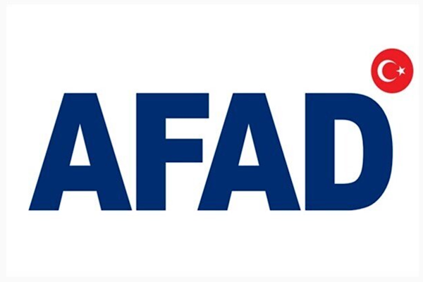 AFAD Başkanı Pehlivan, Ayazağa’daki arama kurtarma çalışmalarını inceledi