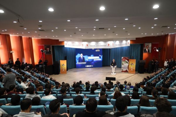 Başkan Altay, Konya Teknik Üniversitesi öğrencileriyle buluştu